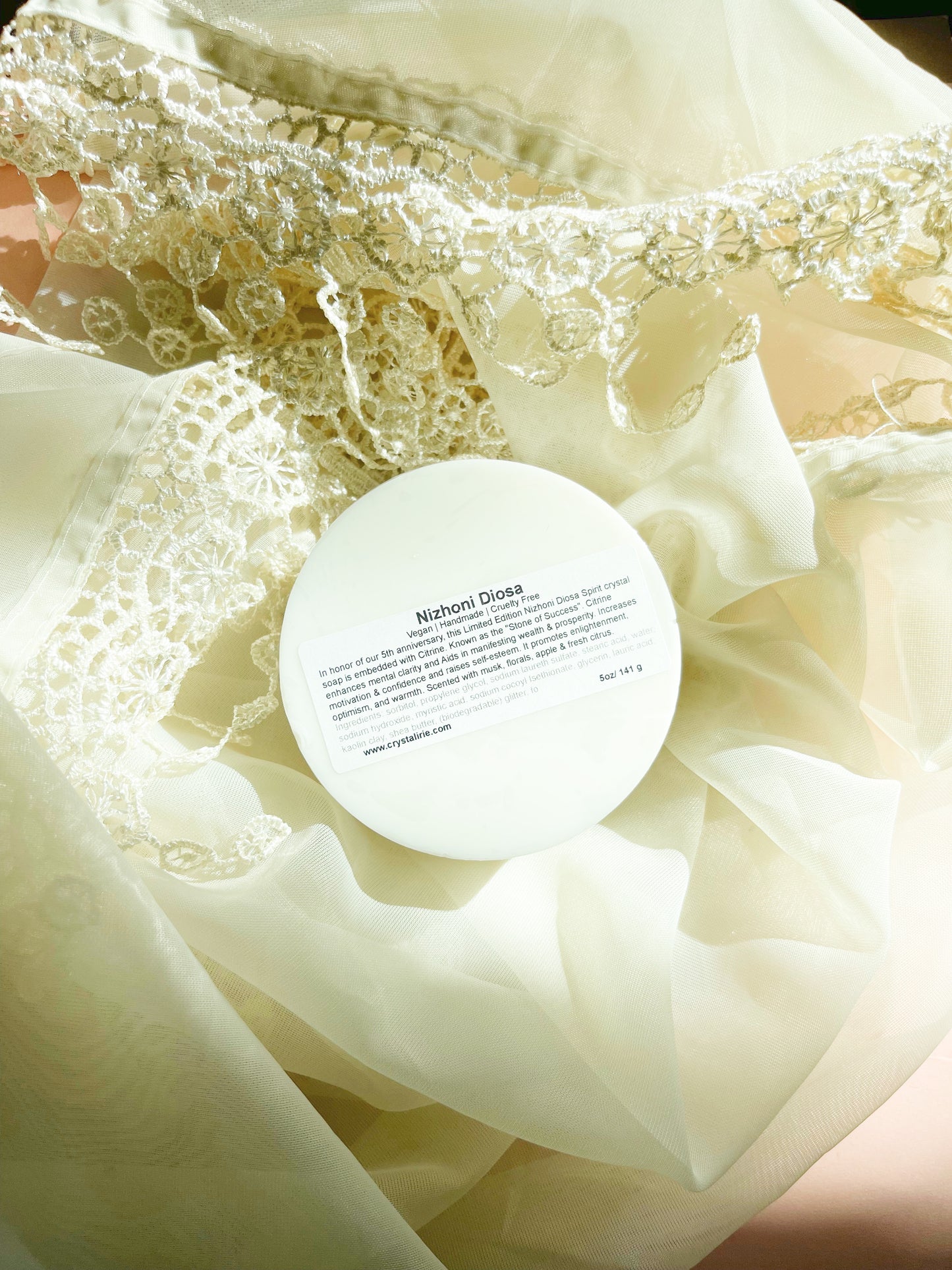 Nizhoni Diosa Crystal Soap